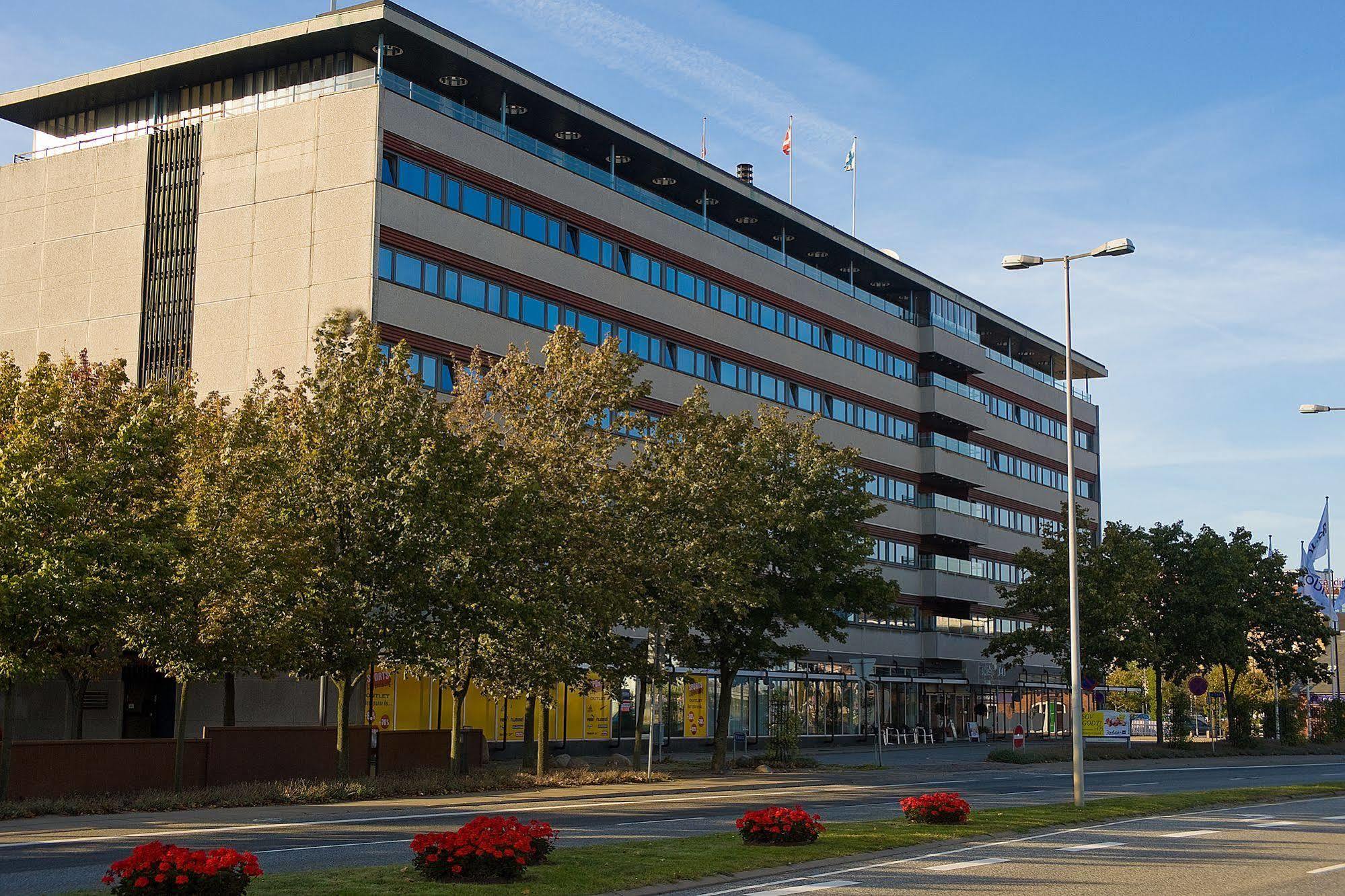 Harbour Living By Jutlandia - Hostel Style Frederikshavn Exterior foto